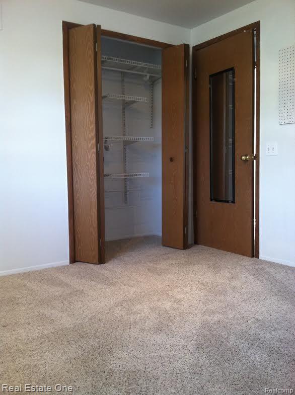 2261 Flanders Drive Rochester, MI 48307 - Photo 37 of 49 Bedroom