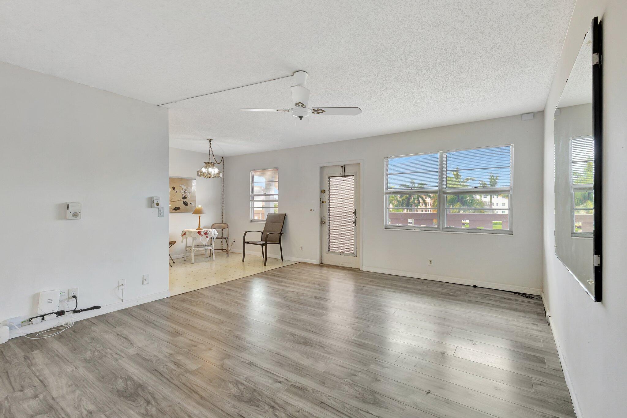3075 Guildford East Boca Raton, FL 33434 - Photo 3 of 43 Living Room