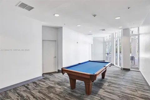 $4,700 | 6515 Collins Avenue, Unit 1806, Miami Beach, FL 33141