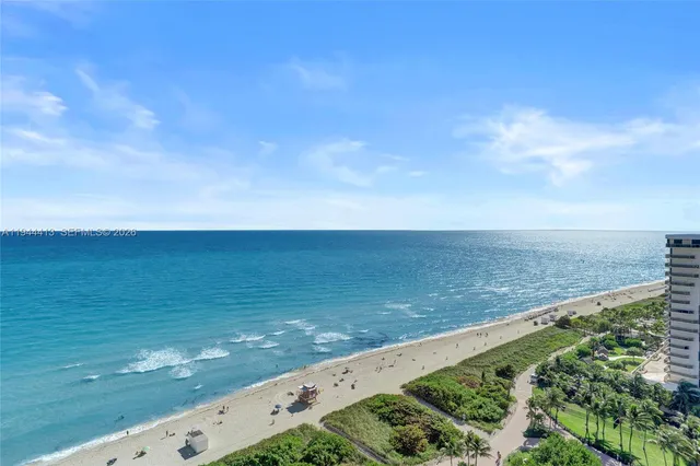 $4,700 | 6515 Collins Avenue, Unit 1806, Miami Beach, FL 33141