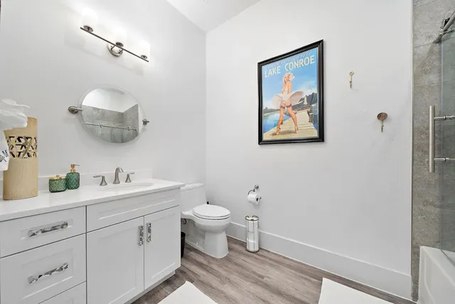 $374,000 | 199 Waterpoint Court, Unit 304, Conroe, TX 77304