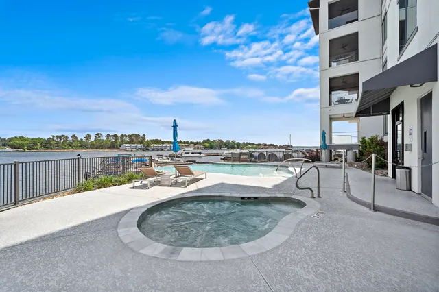 $374,000 | 199 Waterpoint Court, Unit 304, Conroe, TX 77304