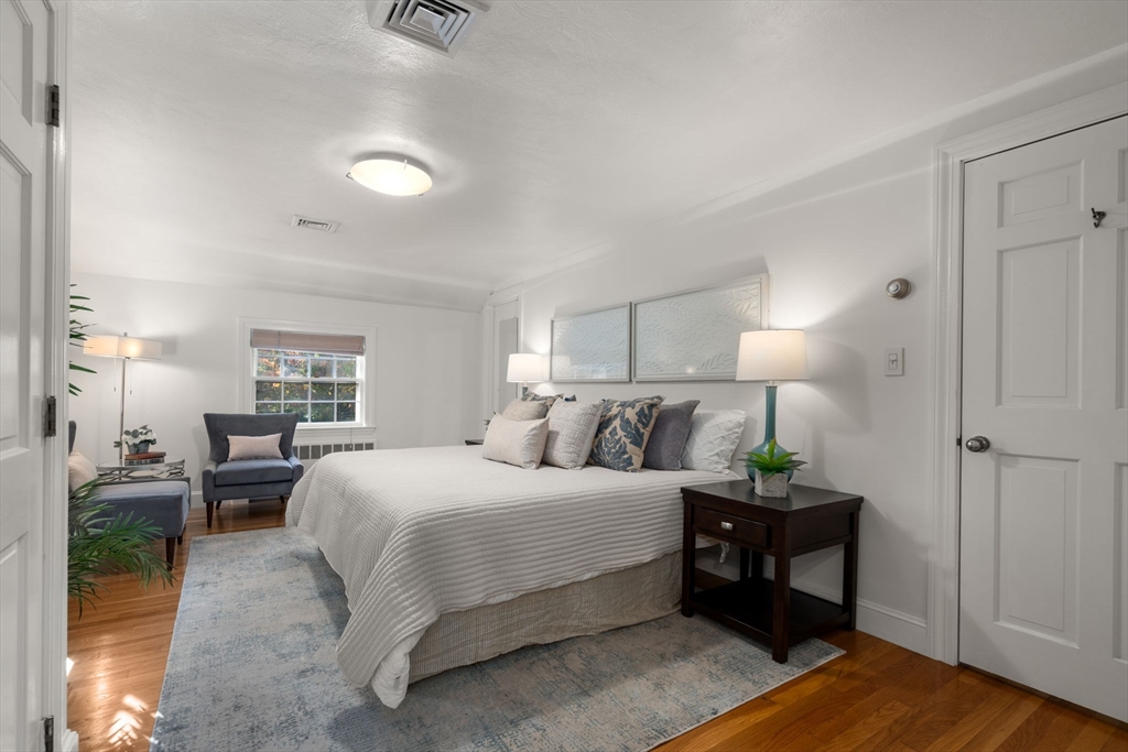 65 Shornecliffe Road Newton, MA 02458 - Photo 13 of 24 Gallery Image 13