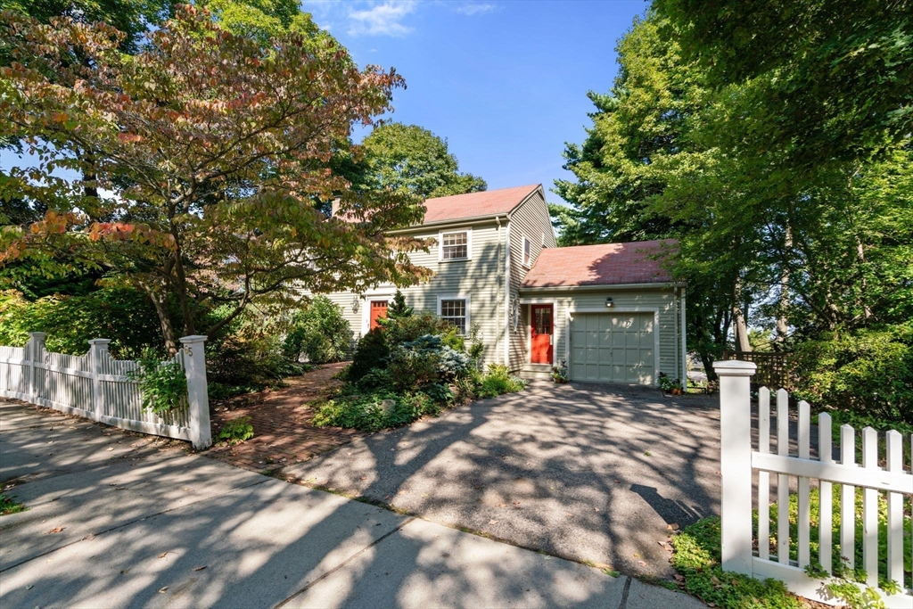 65 Shornecliffe Road Newton, MA 02458 - Photo 2 of 24 Gallery Image 2