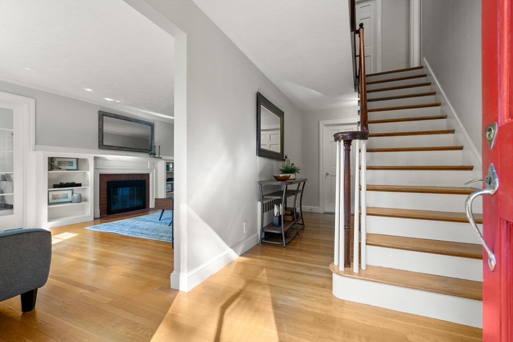 65 Shornecliffe Road Newton, MA 02458 - Photo 3 of 24 Gallery Image 3