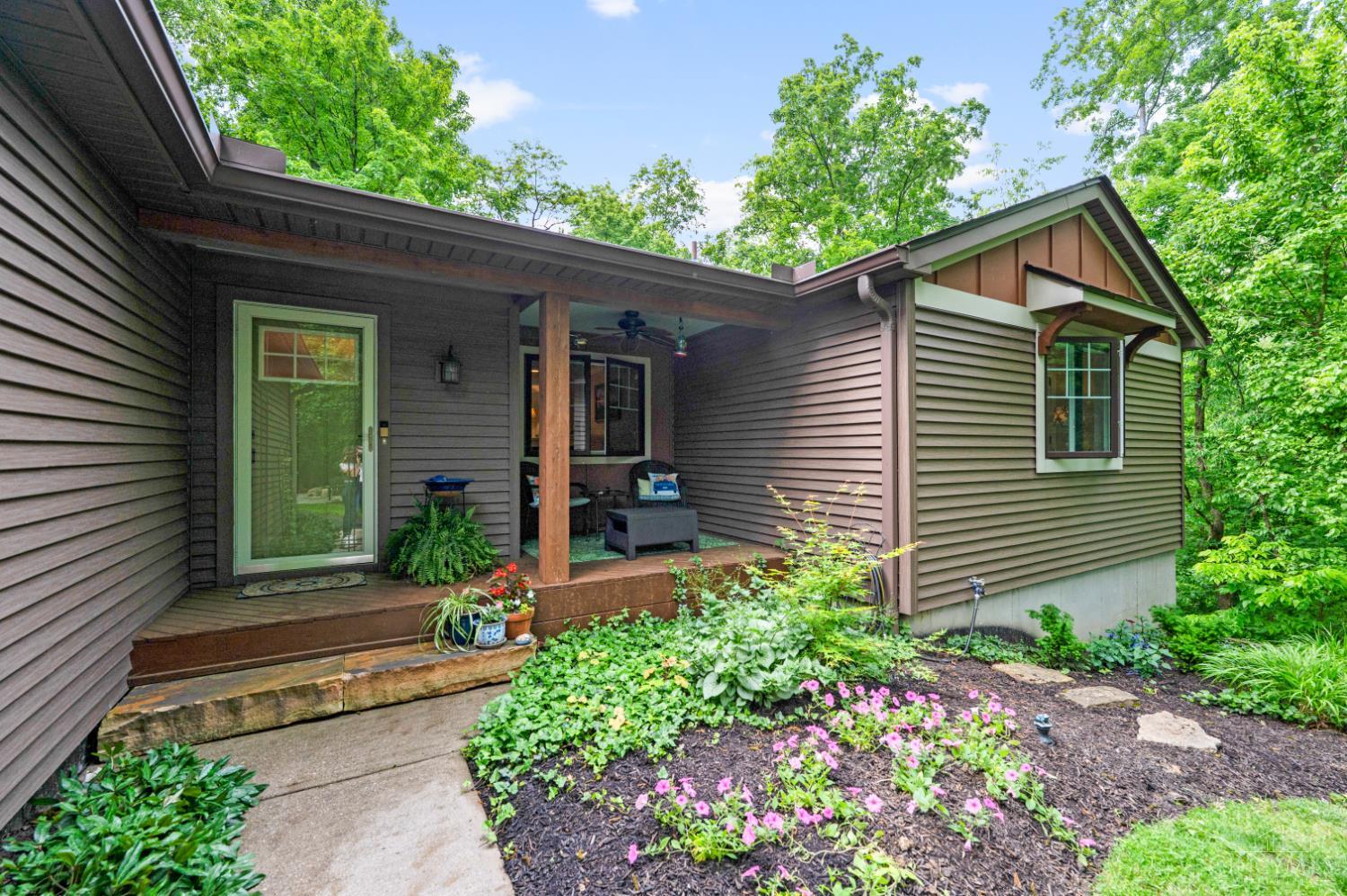 5604 Sugar Camp Road Milford, OH 45150 - Photo 4 of 65