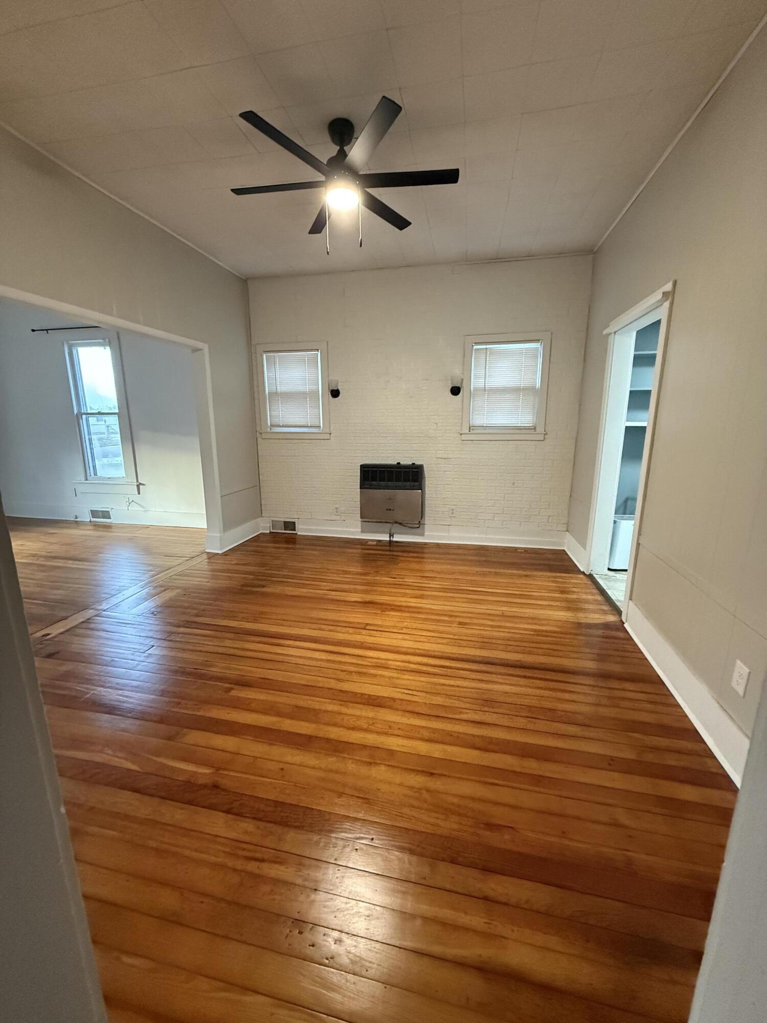 611 8th Street Monett, MO 65708 - Photo 6 of 10 3DBEFB9D-3F5C-4FD7-8249-29F6C7E728AF