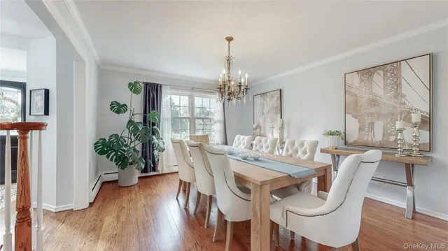 $2,288,000 | 6 Jeffrey Lane, New Hyde Park, NY 11042