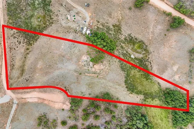 a picture of red and white umbrella