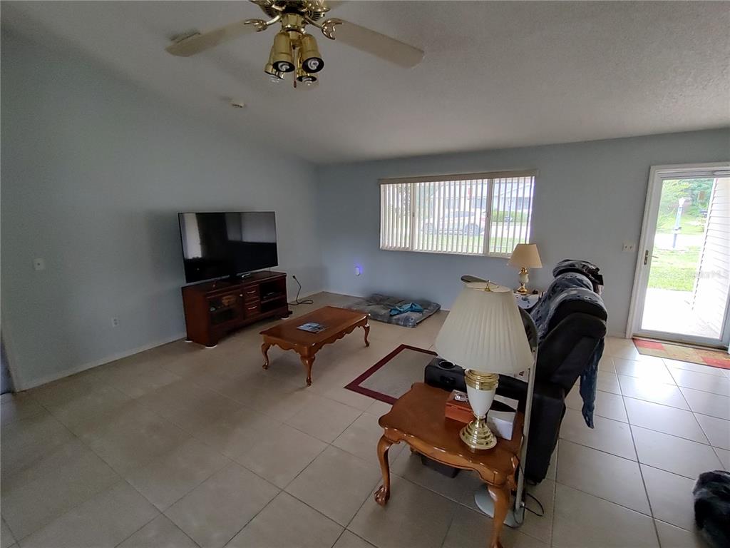 11440 Southwest 84th Avenue Road Ocala, FL 34481 - Photo 8 of 46
