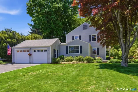 $929,000 | 3 Knickerbocker Avenue, Norwalk, CT 06855