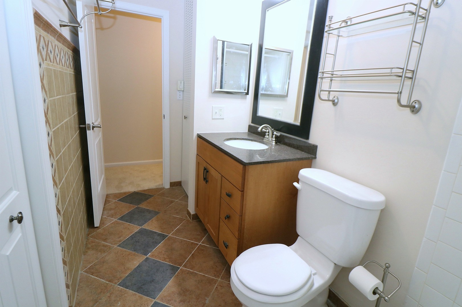 806 East Old Willow Road, Unit 214 Prospect Heights, IL 60070 - Photo 11 of 22