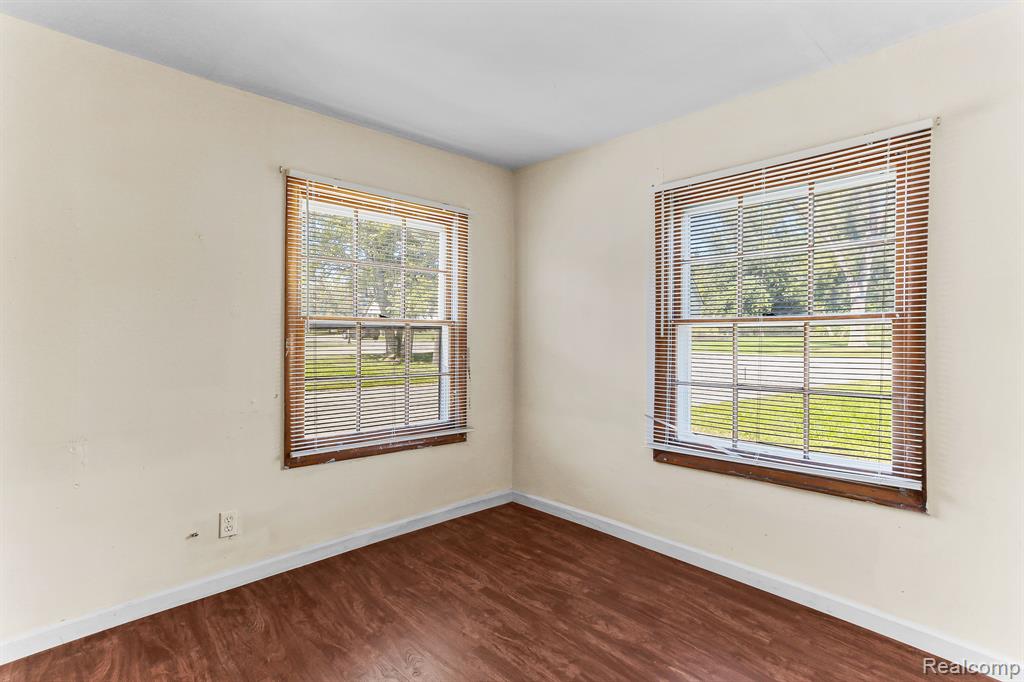 23863 Middlebelt Road Farmington Hills, MI 48336 - Photo 9 of 22