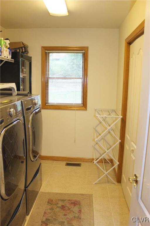 306 Edgemont Road Stroudsburg, PA 18360 - Photo 12 of 34 Gallery Image 12