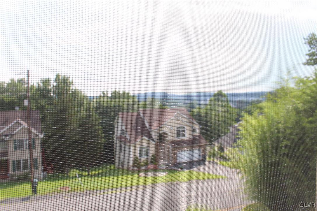 306 Edgemont Road Stroudsburg, PA 18360 - Photo 18 of 34 Gallery Image 18