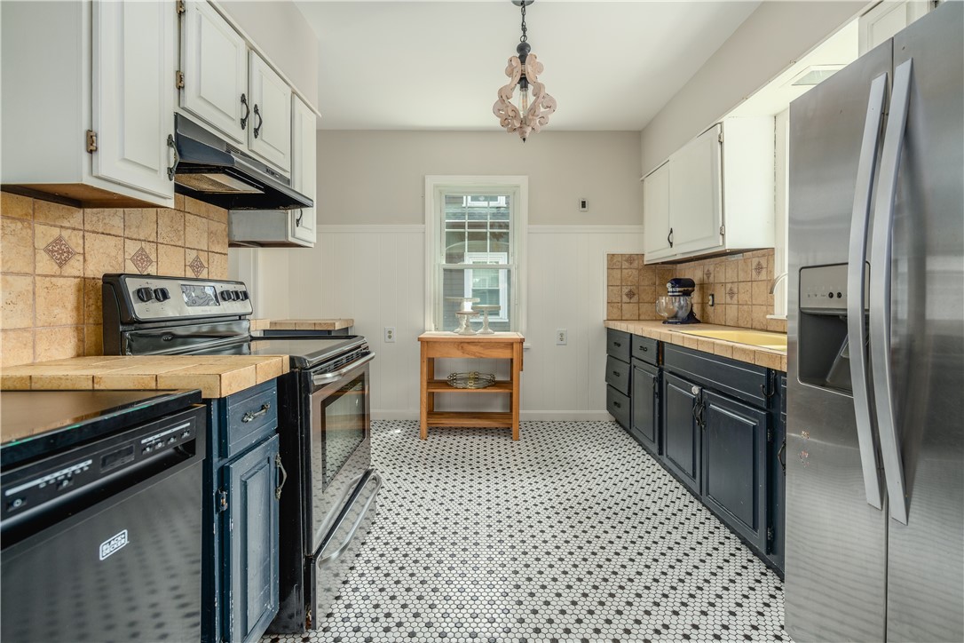 52 Forbes Street Providence, RI 02908 - Photo 11 of 40