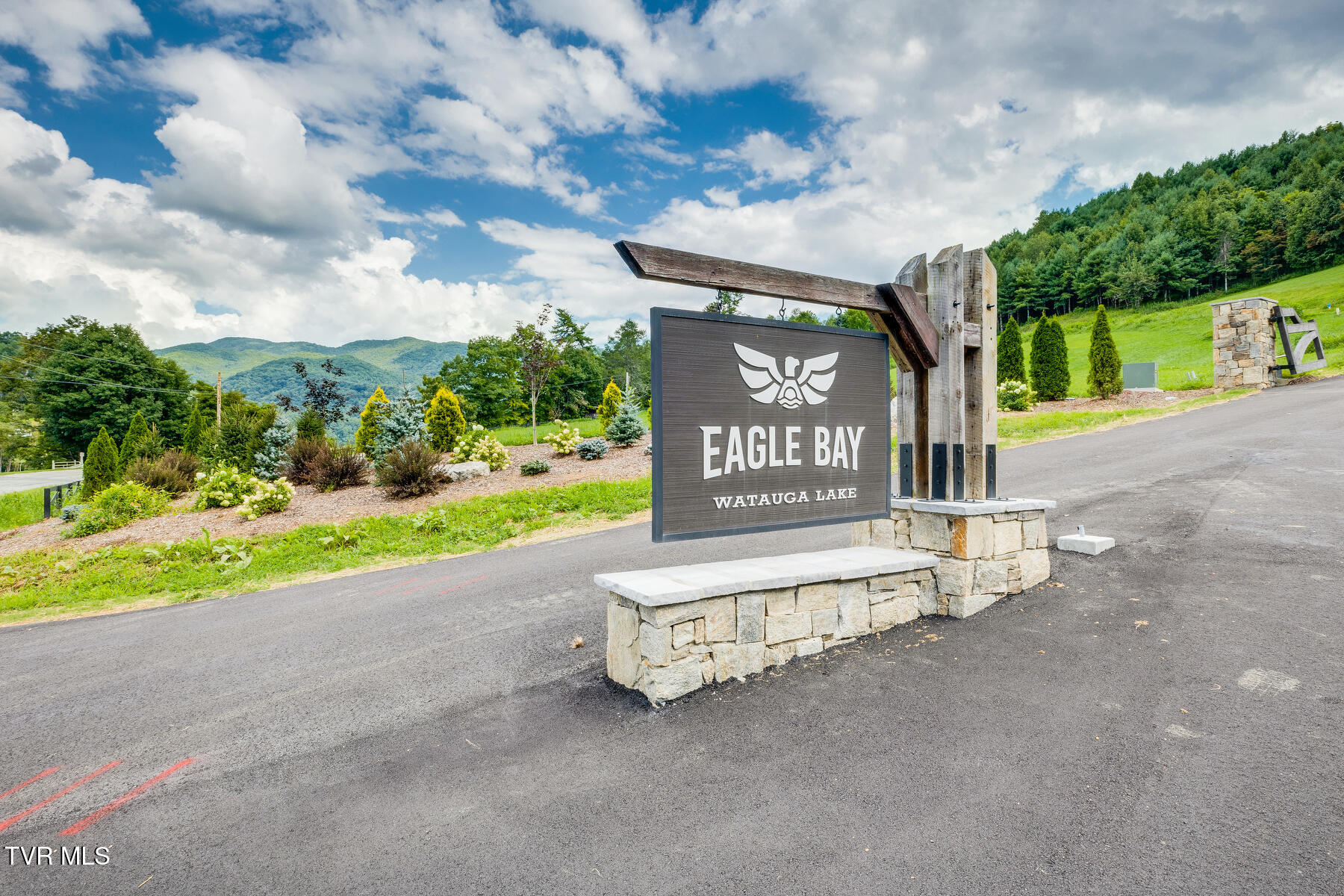 Lot 17 Cowan Town Road, Unit 17 Butler, TN 37640 - Photo 5 of 27 Eagle Bay Entrance