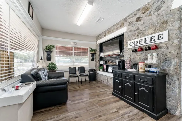 $499,000 | 3132 Northeast Jacksonville Road, Ocala, FL 34479