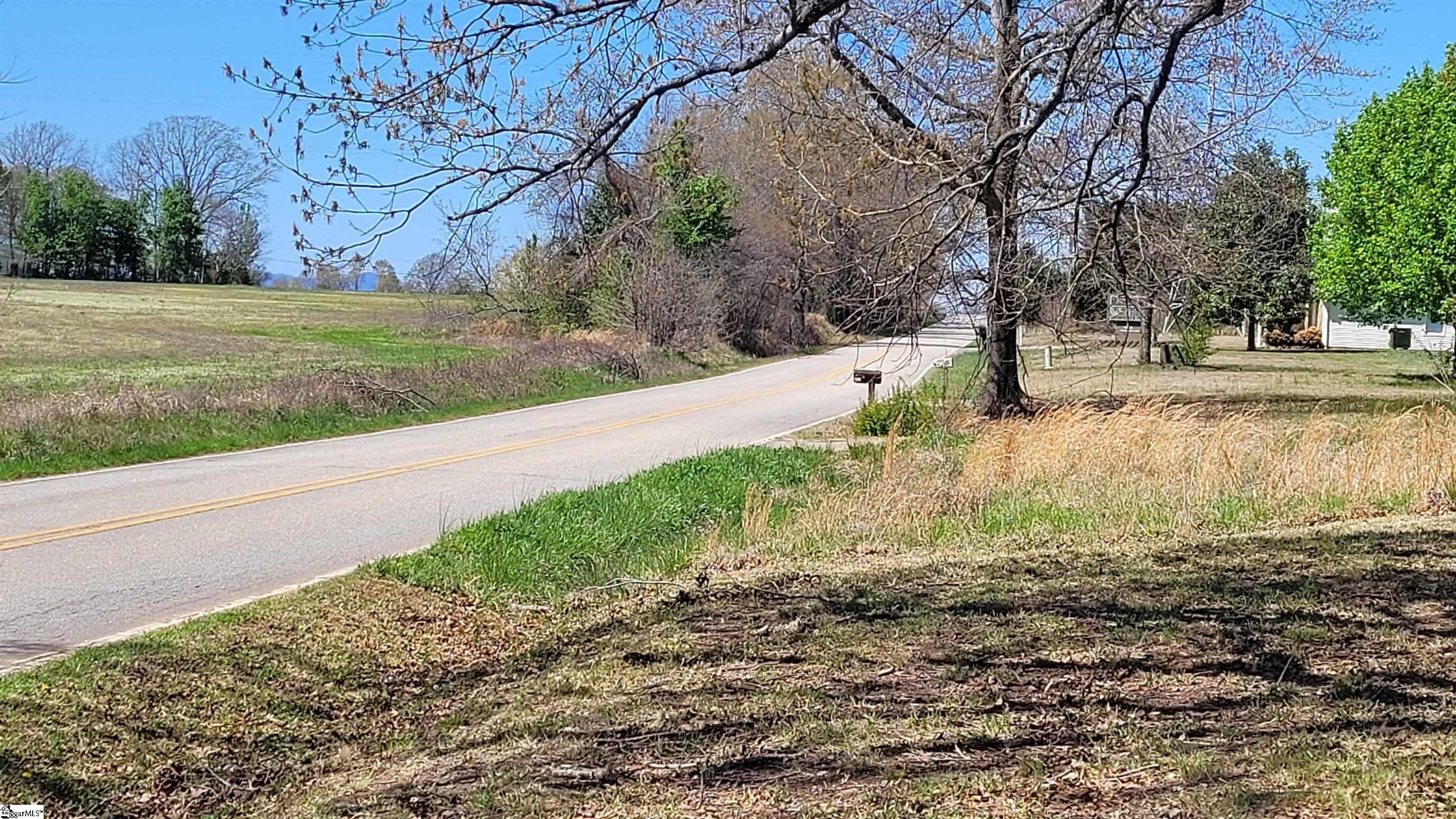 202 Arrowood Branch Road Chesnee, SC 29323 - Photo 5 of 29
