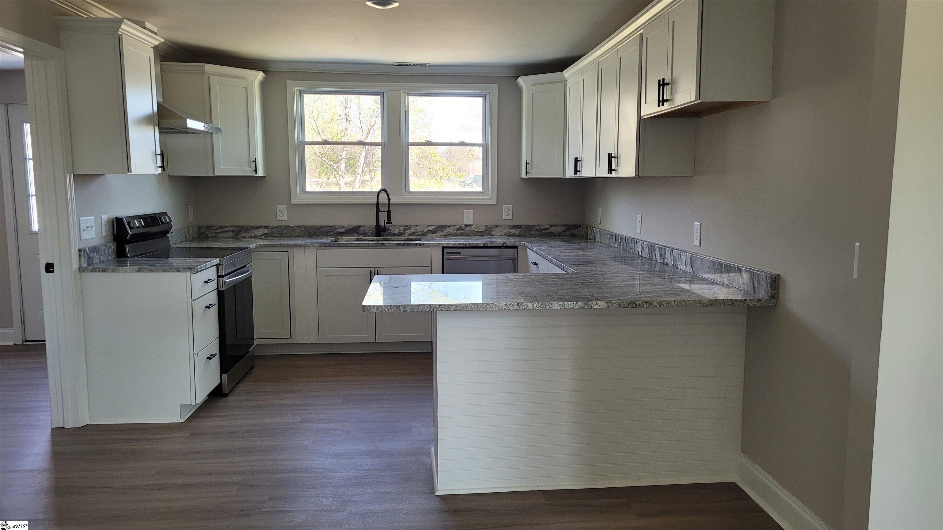 202 Arrowood Branch Road Chesnee, SC 29323 - Photo 9 of 29