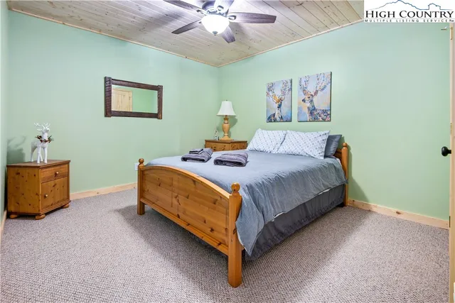 $875,000 | 2730 Tynecastle Highway, Banner Elk, NC 28604