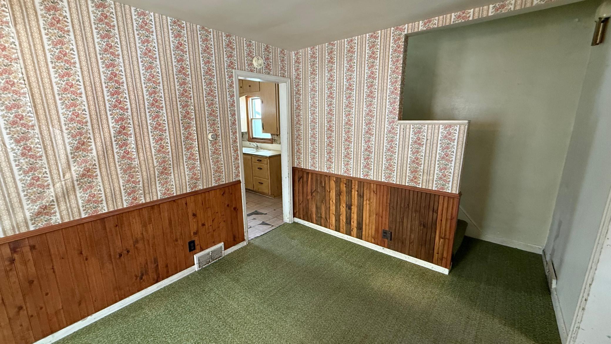 1504 7 1/2 Street Southwest Willmar, MN 56201 - Photo 2 of 21