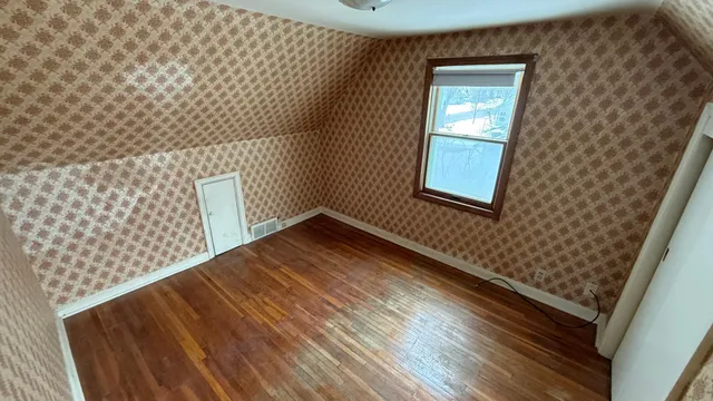 $87,000 | 1504 7 1/2 Street Southwest, Willmar, MN 56201