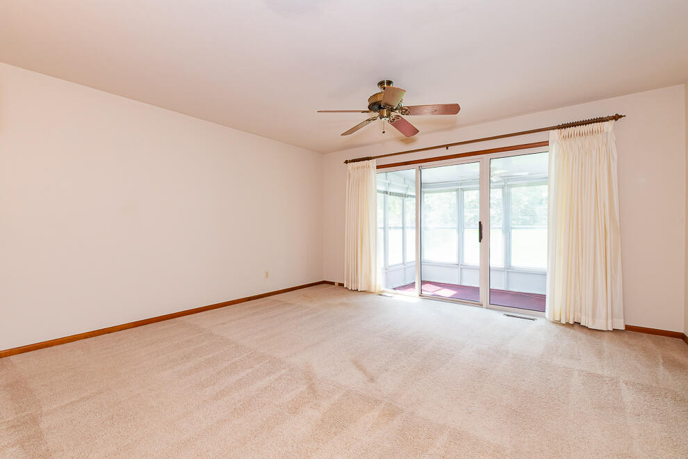 5286 Green Meadow Road Kalamazoo, MI 49009 - Photo 6 of 33 RN5_2264