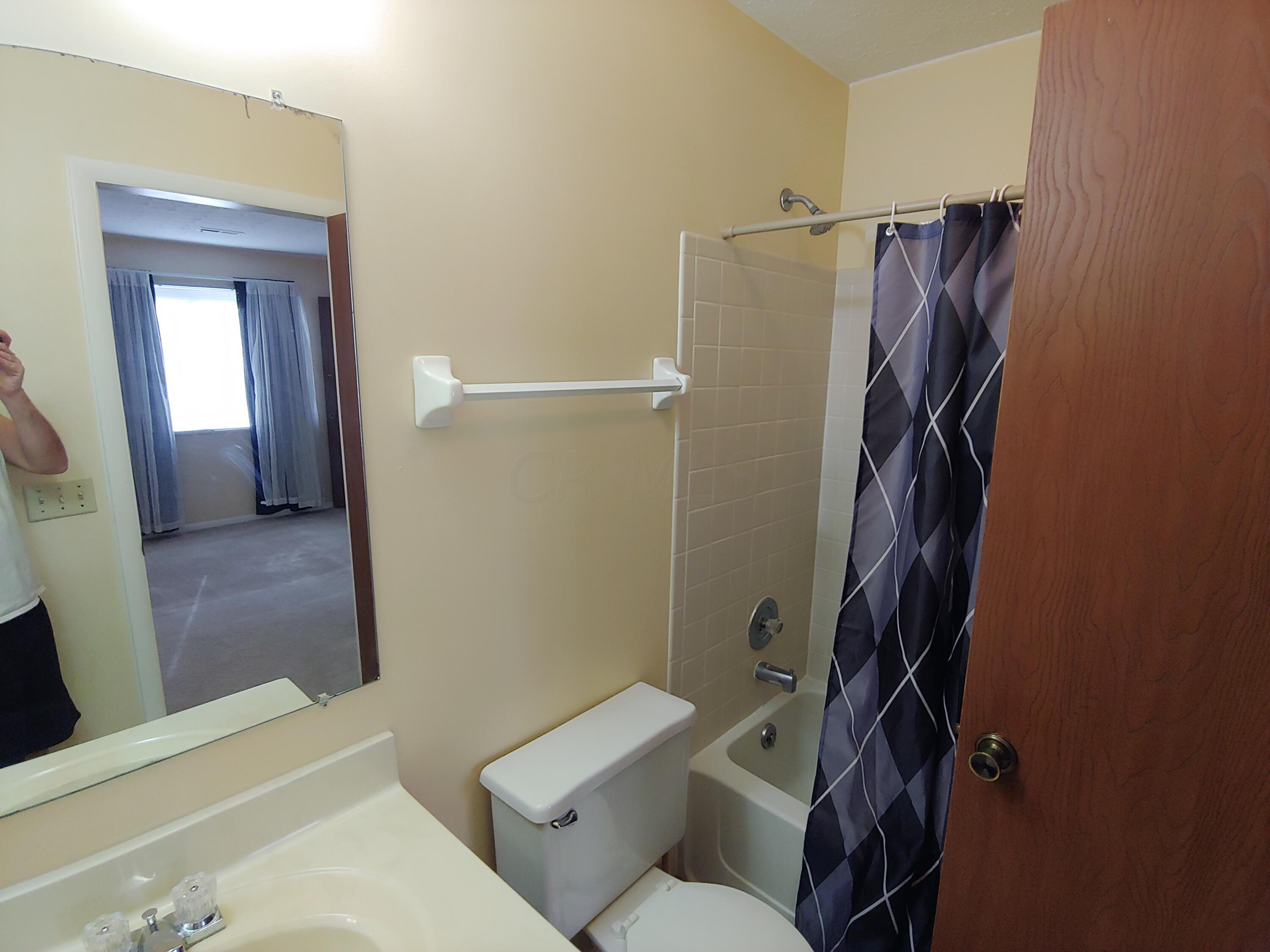 2175 Hedgerow Road, Unit 2175H Columbus, OH 43220 - Photo 24 of 26