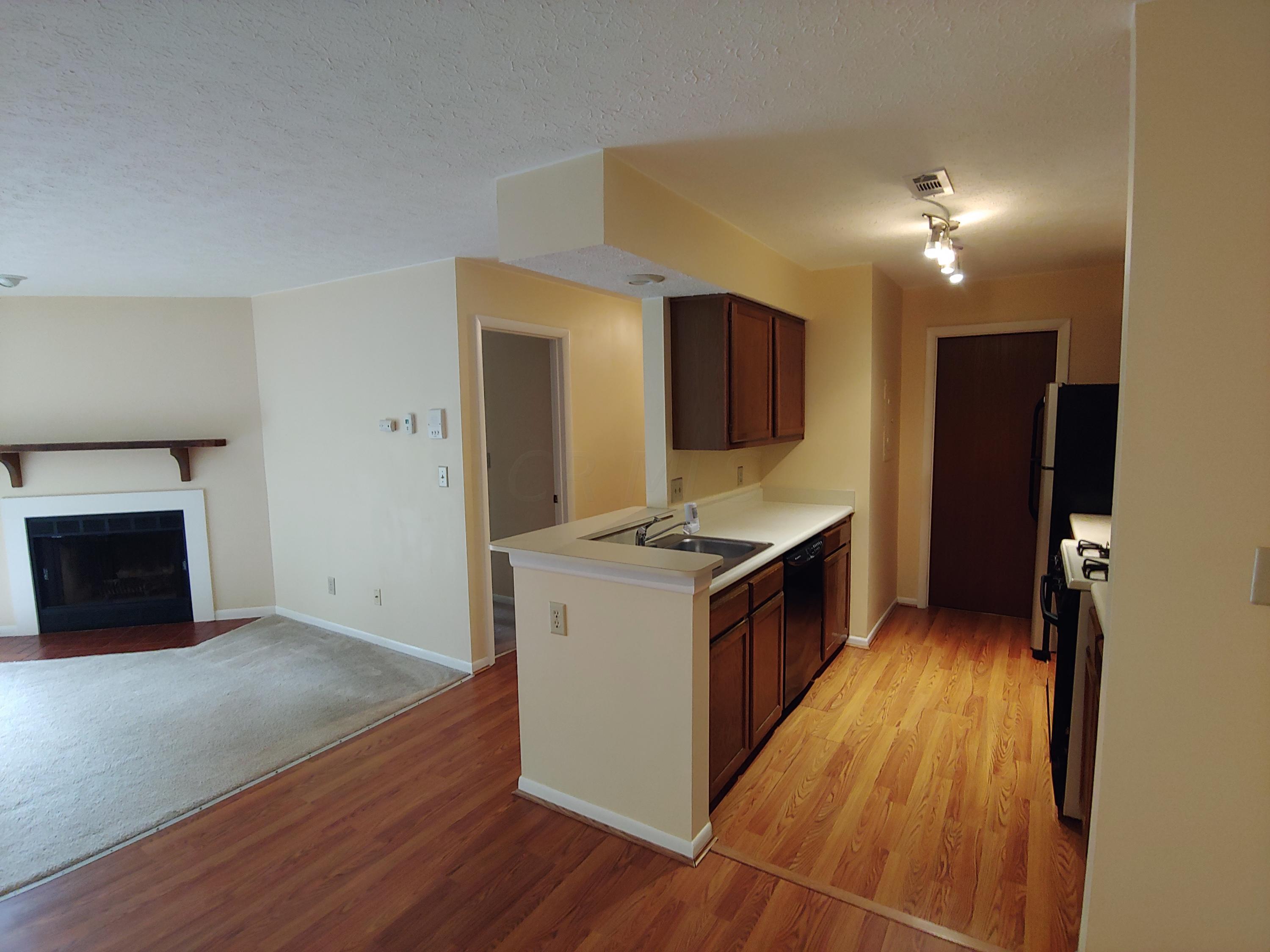 2175 Hedgerow Road, Unit 2175H Columbus, OH 43220 - Photo 6 of 26