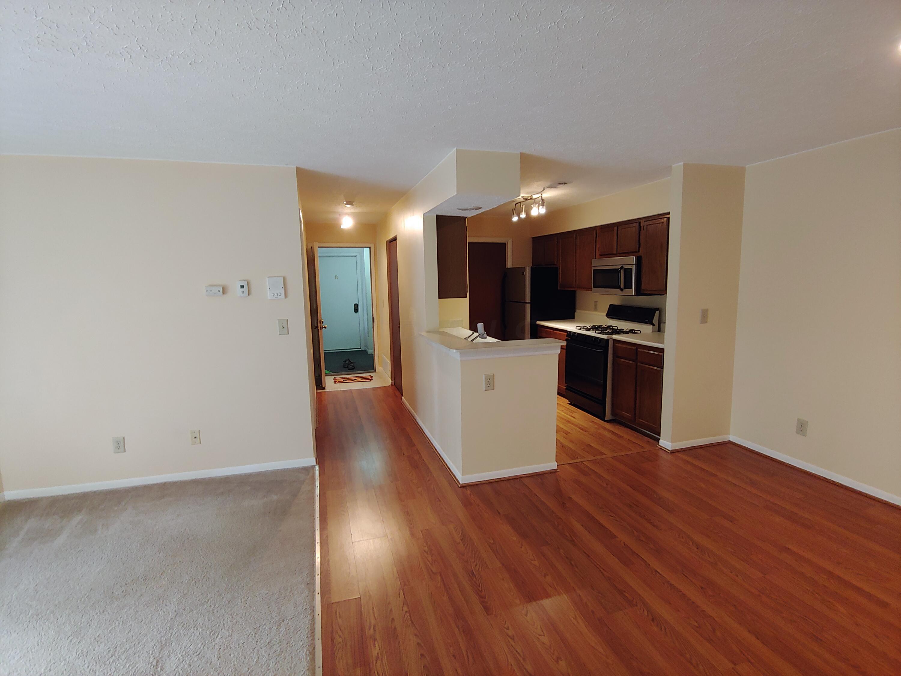 2175 Hedgerow Road, Unit 2175H Columbus, OH 43220 - Photo 7 of 26