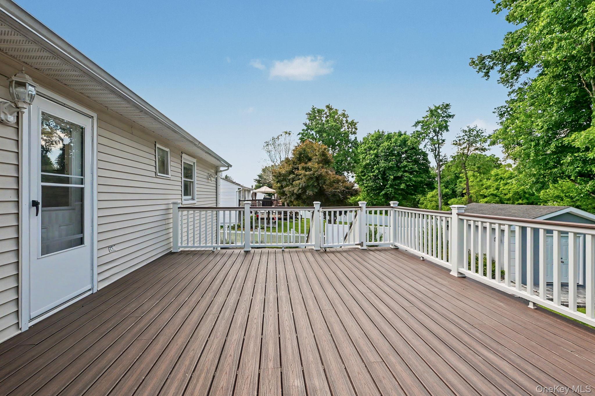 61 Friendly Road Mahopac, NY 10541 - Photo 32 of 47