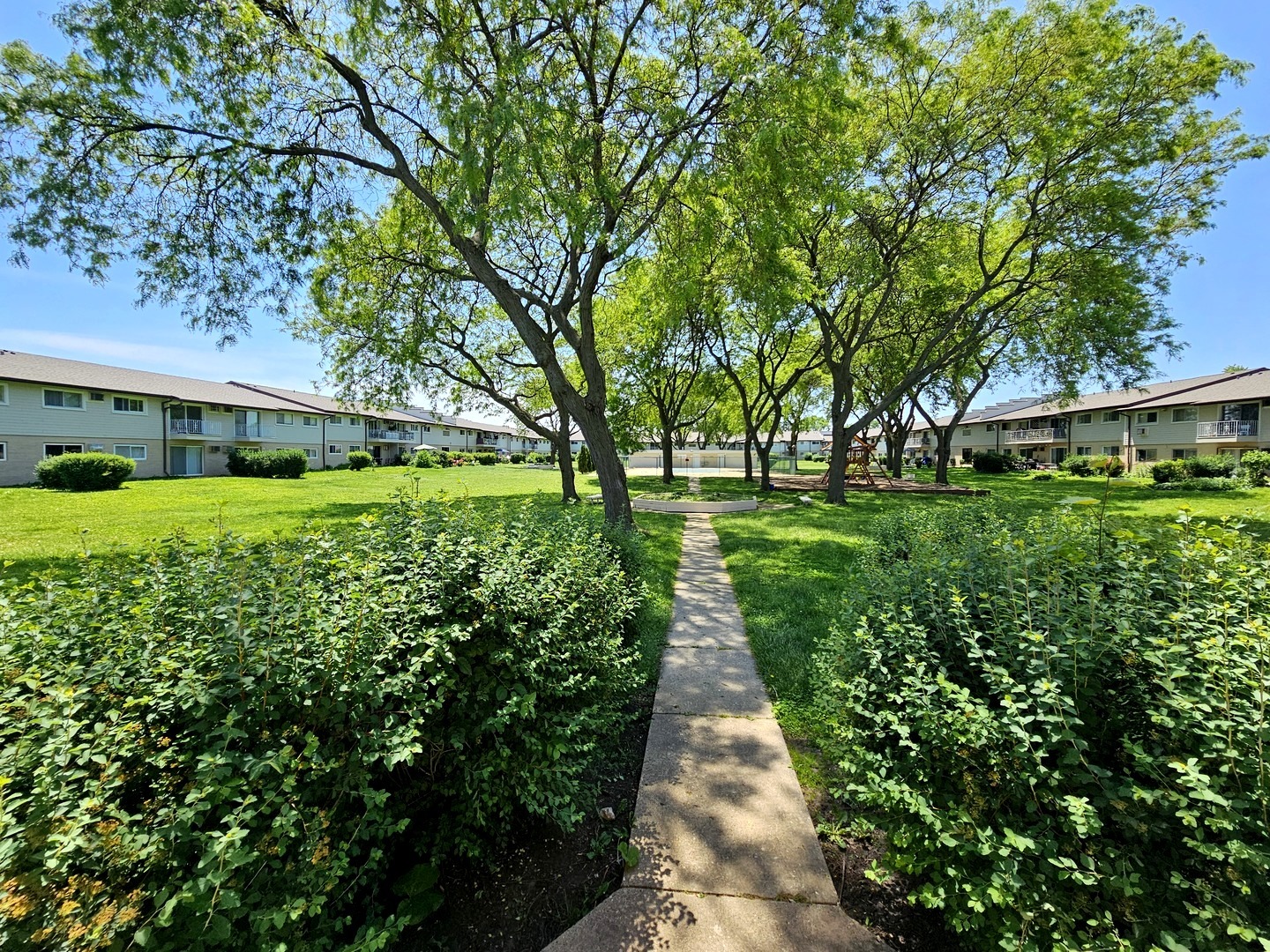 870 East Old Willow Road, Unit 259 Prospect Heights, IL 60070 - Photo 5 of 36