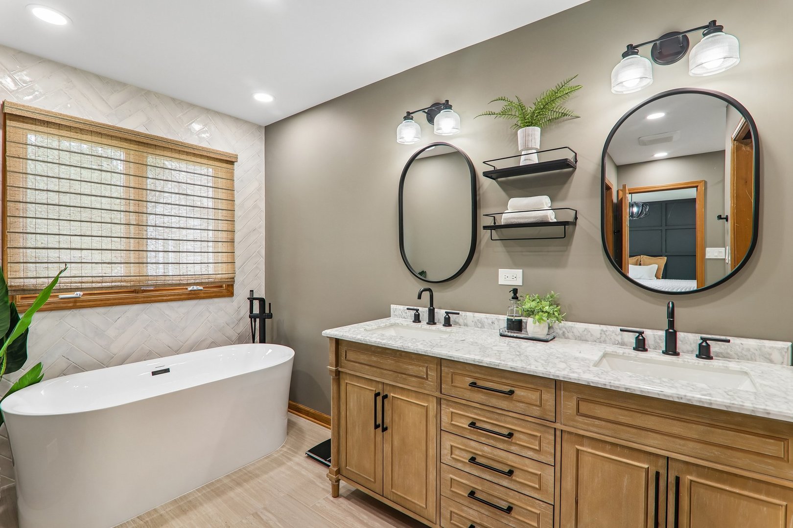 2212 Crystal Way Crystal Lake, IL 60012 - Photo 21 of 51