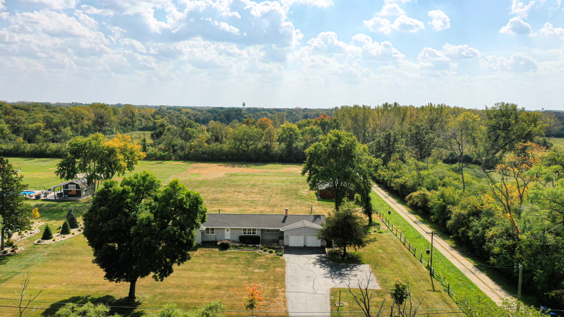 921 Guerin Road Libertyville, IL 60048 - Photo 32 of 43 a view of lake from balcony
