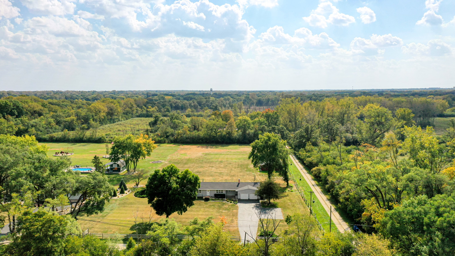 921 Guerin Road Libertyville, IL 60048 - Photo 33 of 43 a view of a lake with a city