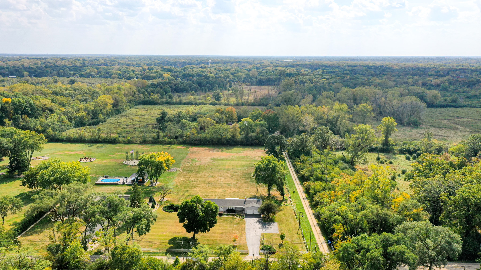 921 Guerin Road Libertyville, IL 60048 - Photo 36 of 43 a view of a lake with a city