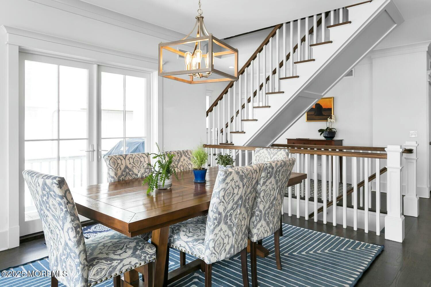 20 Riverview Place Sea Bright, NJ 07760 - Photo 23 of 107 Dining area