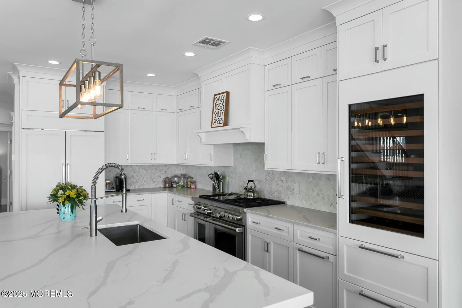 20 Riverview Place Sea Bright, NJ 07760 - Photo 4 of 107 Wine fridge