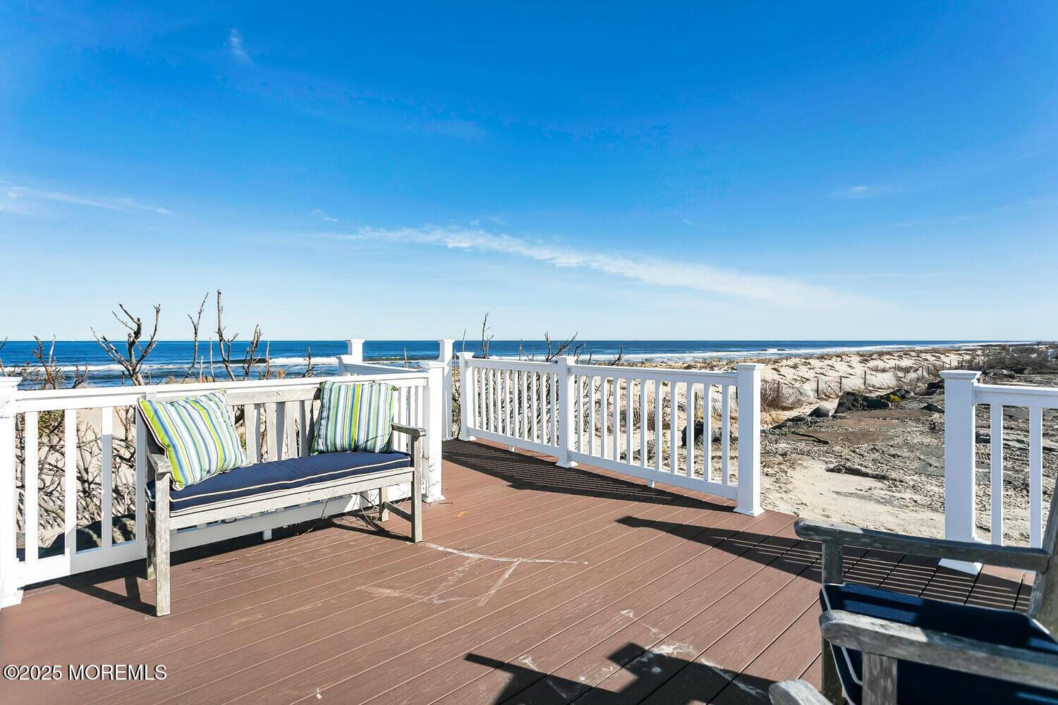 20 Riverview Place Sea Bright, NJ 07760 - Photo 72 of 107 a view of a balcony with chairs
