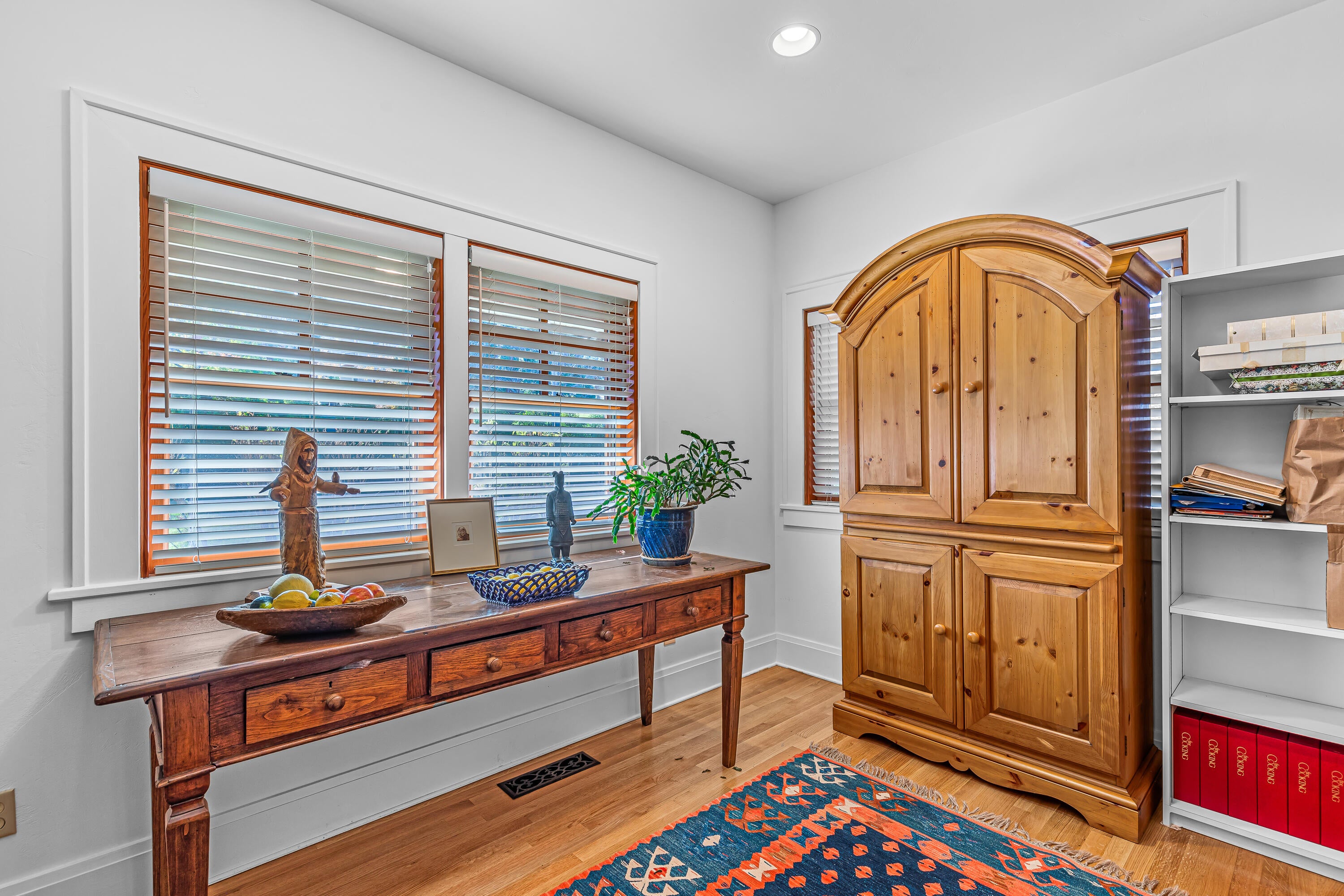 1655 Peachey Road Ashland, OR 97520 - Photo 18 of 39 Photo17