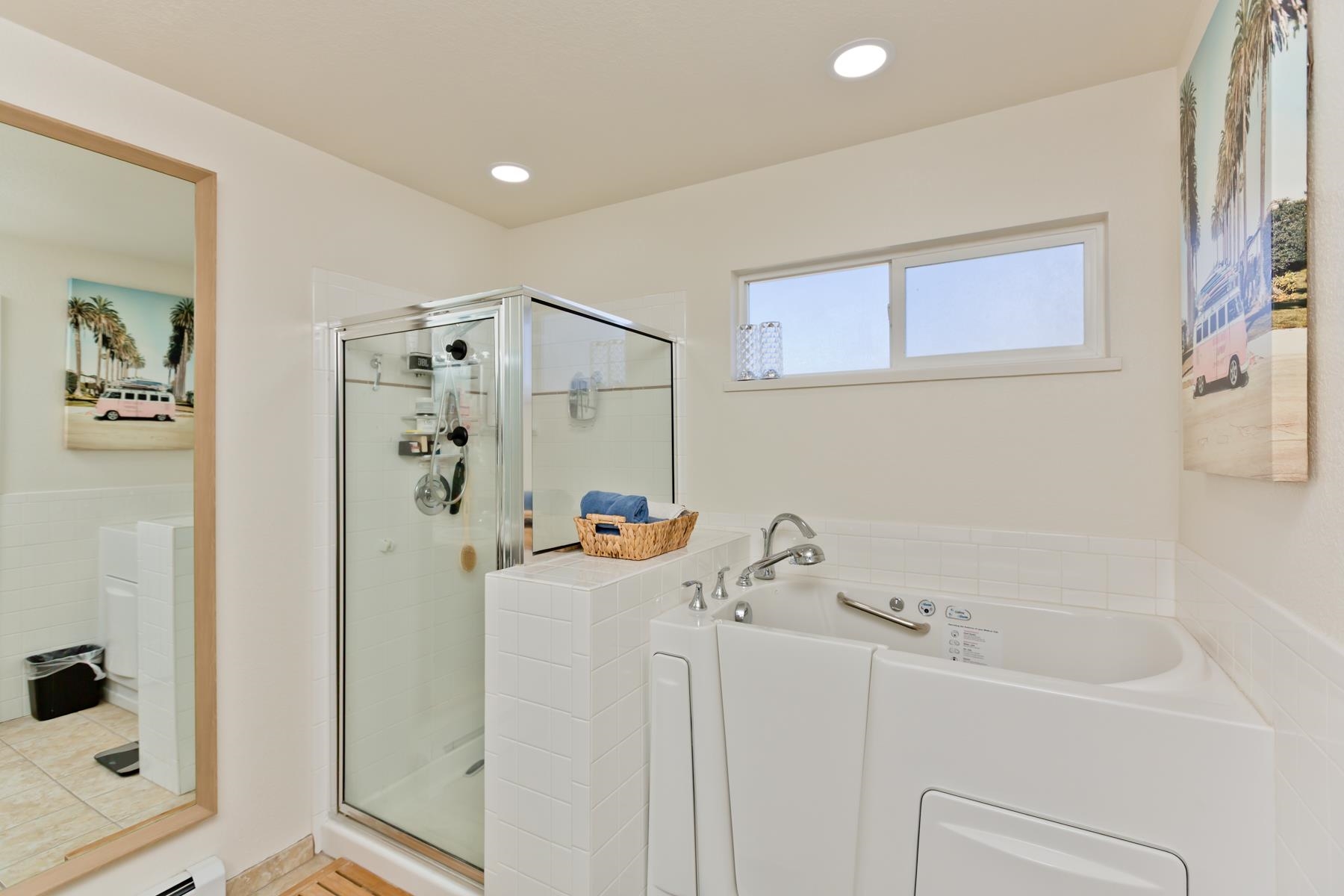 528 Park Ridge Court Grand Junction, CO 81507 - Photo 19 of 42 a bathroom with a bathtub and shower