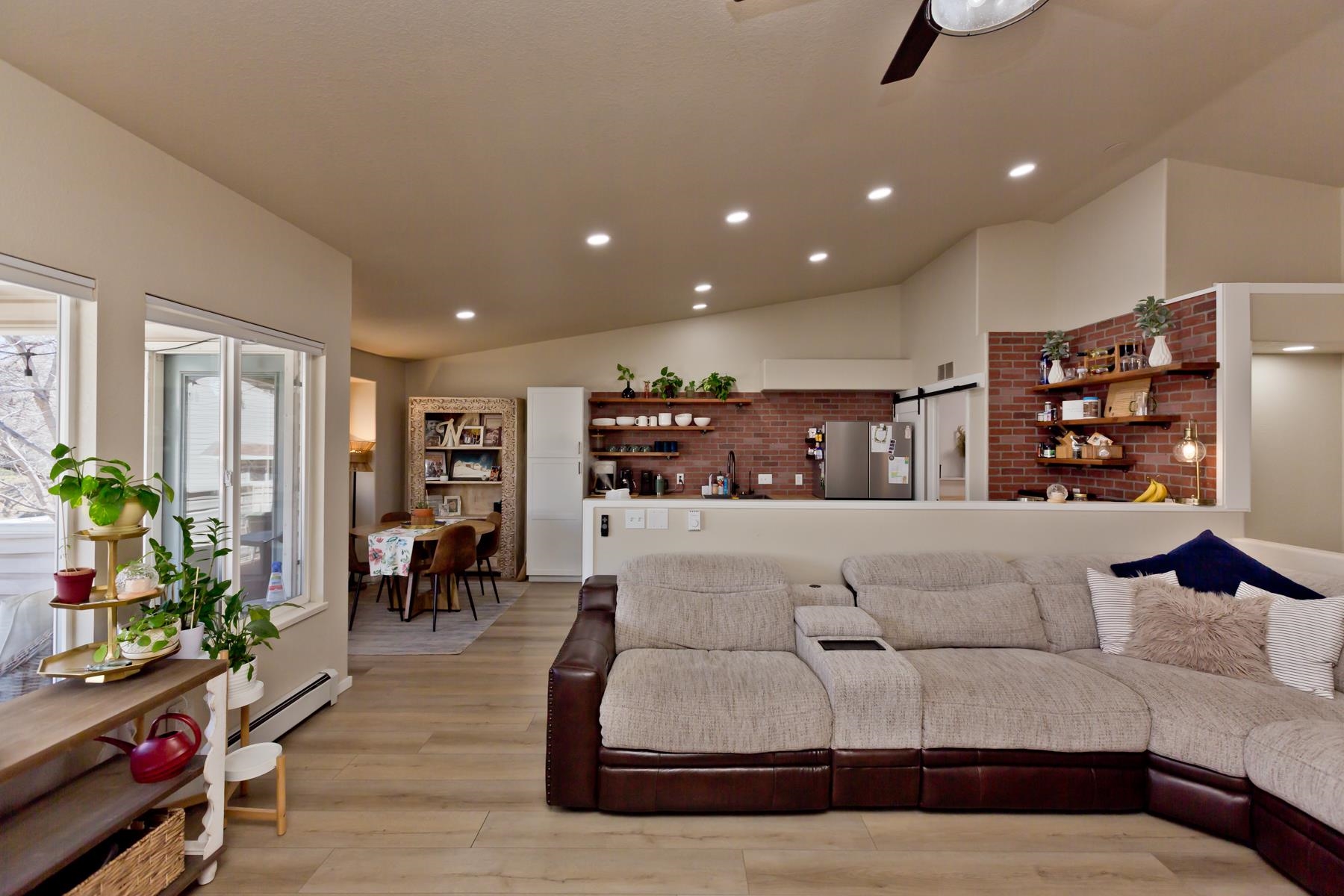 528 Park Ridge Court Grand Junction, CO 81507 - Photo 6 of 42 a living room with furniture and a couch