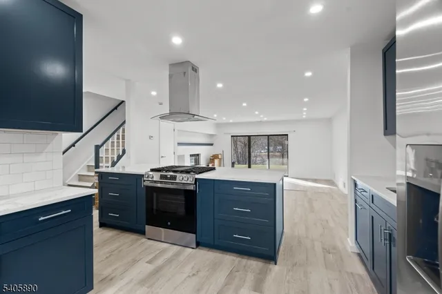 $3,400 | 243 Penns Way, Bernards, NJ 07920