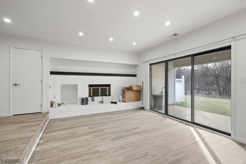 243 Penns Way Bernards, NJ 07920 - Photo 13 of 27