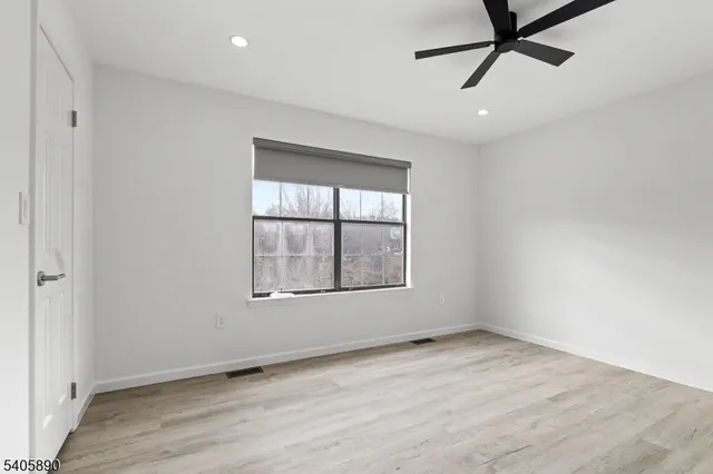 $3,400 | 243 Penns Way, Bernards, NJ 07920