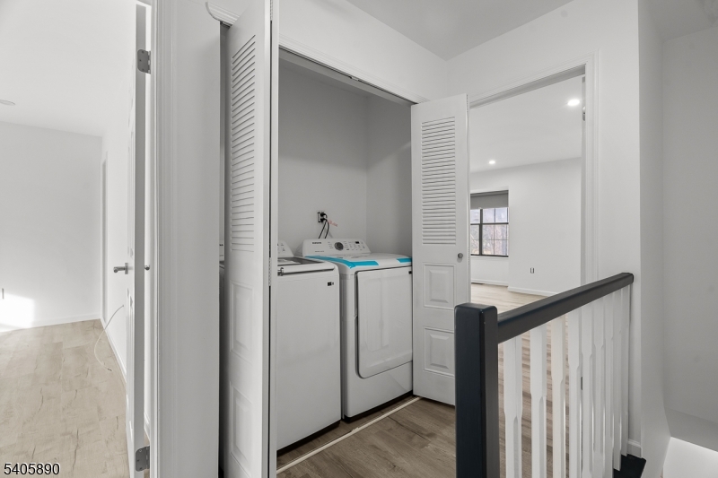 243 Penns Way Bernards, NJ 07920 - Photo 23 of 27