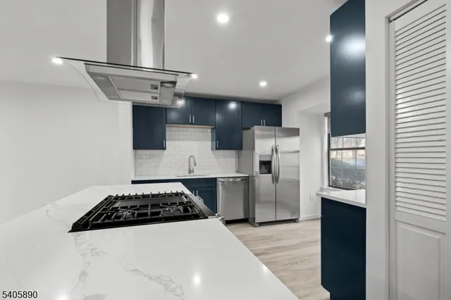 $3,400 | 243 Penns Way, Bernards, NJ 07920