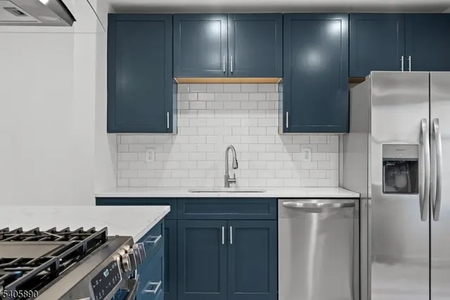 $3,400 | 243 Penns Way, Bernards, NJ 07920