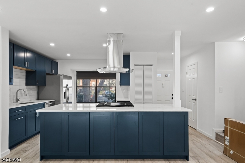 243 Penns Way Bernards, NJ 07920 - Photo 6 of 27